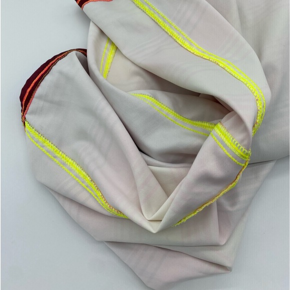 Under Armour Mens swim trunks board shorts size 34 waist. Loose fit. NWOT - Picture 9 of 13